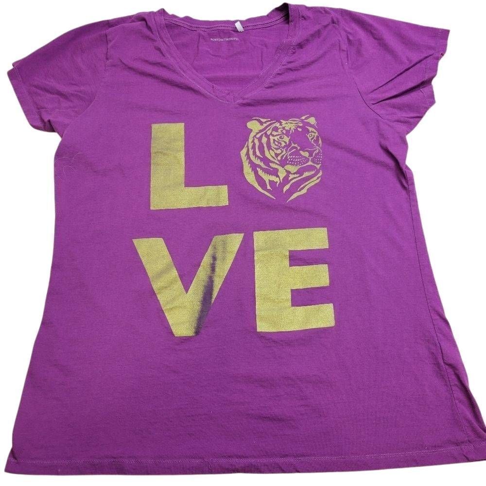 Port Authority LSU shirt L